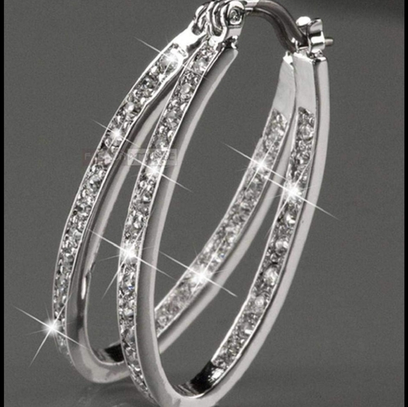 Jewelry - 🆕️Dazzling Inlaid Rhinestone Hoop Earrings 💎
